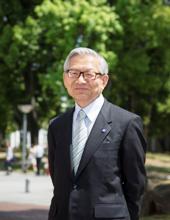 学長　松重　和美