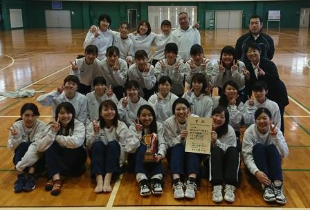 女子バレーボール部が「平成29年度徳島県大学バレーボール秋季大会」で優勝しました