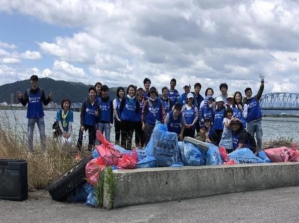 【終了しました】「Let's protect the earth project 地球環境を守ろう」小松海岸の清掃活動について