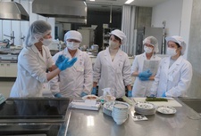 食物栄養専攻の1年生が富士産業株式会社様によるインターンシップに参加しました 