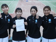 女子ソフトテニス部が「秋季四国学生ソフトテニス選手権大会」団体戦・シングルス・ダブルスで3冠達成しました