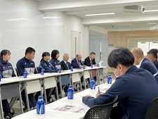 陸上競技部の学生が徳島県議会議員の皆様と意見交換会を行いました
