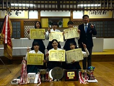 弓道部が「全日本学生弓道王座決定戦」で女子団体優勝、男子団体は準優勝を果たしました