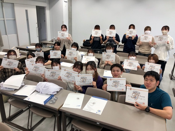 健康栄養学科フードデザインコースの学生が「食品ロス削減推進サポーター」の資格を取得しました