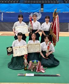 【弓道部】第69回西日本学生弓道選手権大会で女子団体が優勝しました